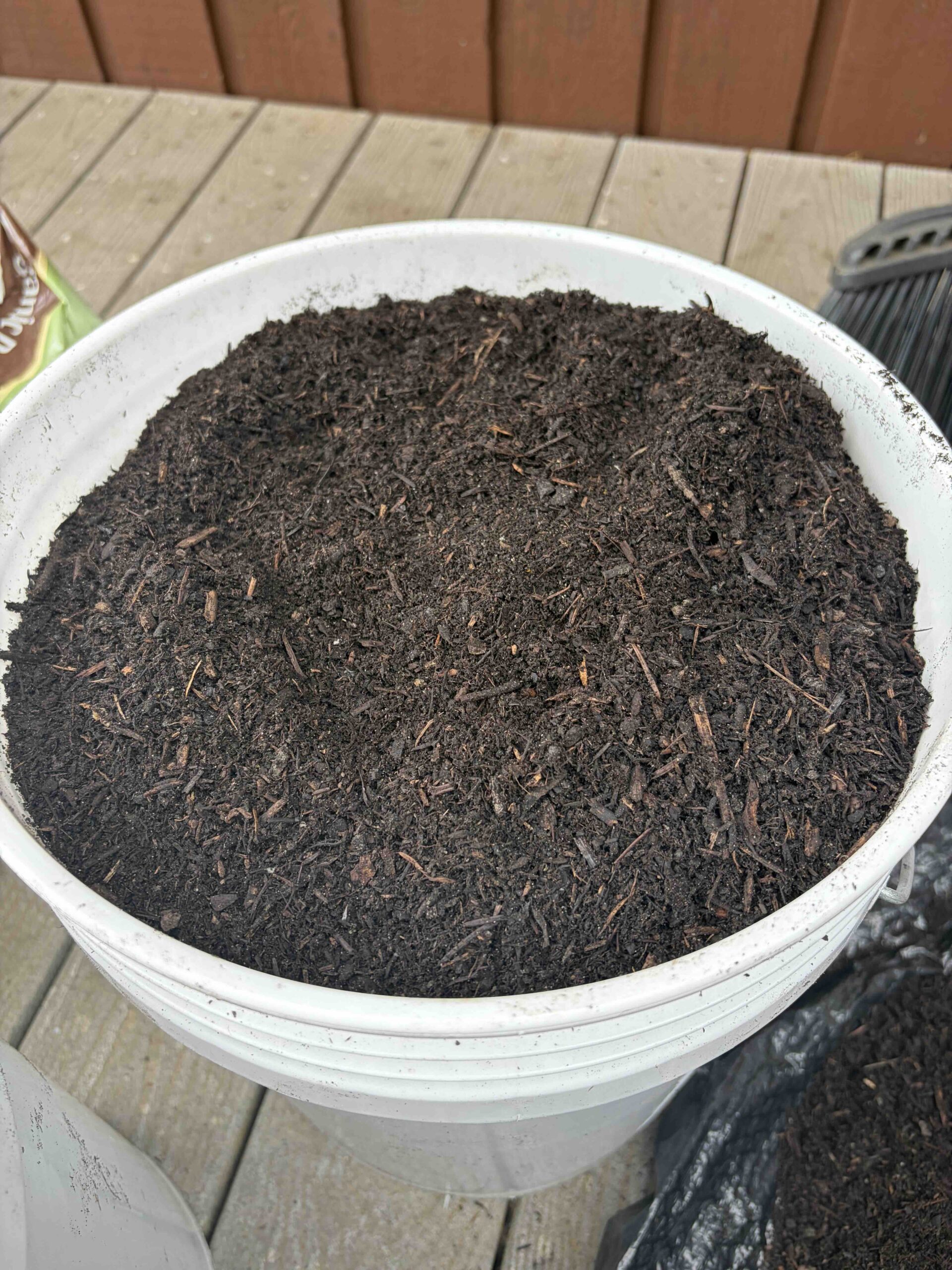 Sifted mulch